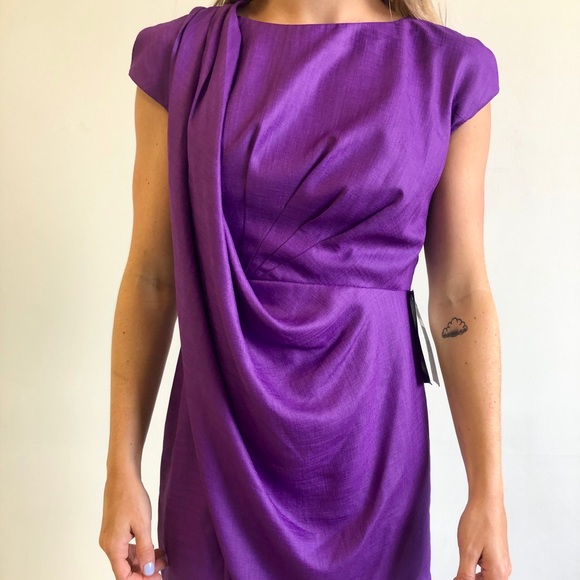 Dress - Picture 2 of 8